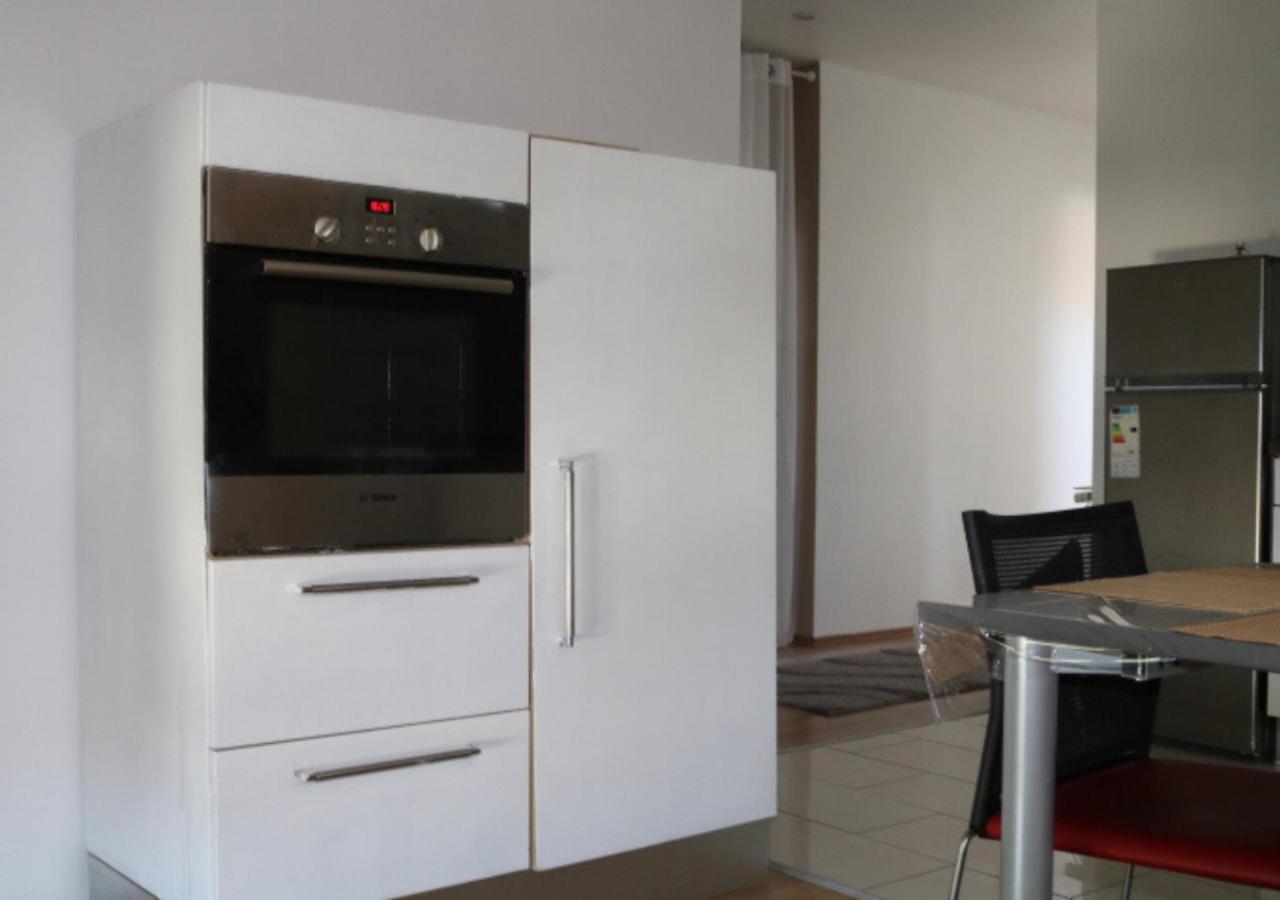Le Wolf - 1 Chambre Dans Un T3 - 5Mn Tram Du Centre Ville - 15Mn Tram Gare Tgv Mulhouse - Wifi - Parking المظهر الخارجي الصورة