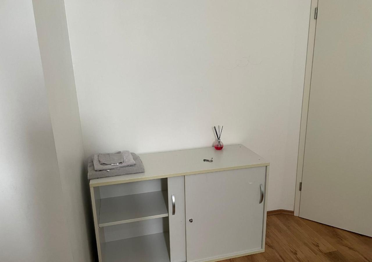 Le Wolf - 1 Chambre Dans Un T3 - 5Mn Tram Du Centre Ville - 15Mn Tram Gare Tgv Mulhouse - Wifi - Parking المظهر الخارجي الصورة
