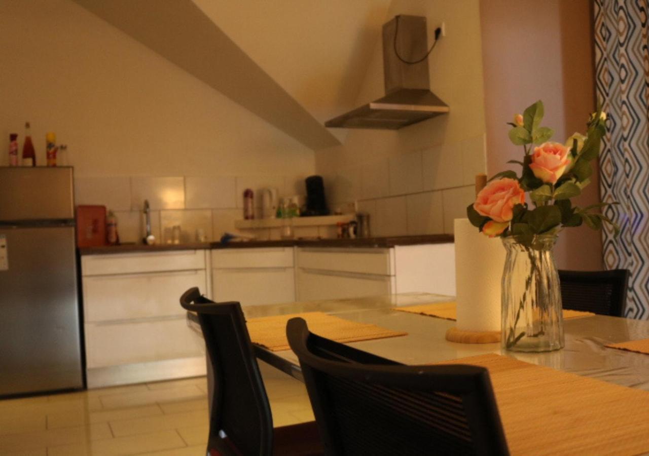 Le Wolf - 1 Chambre Dans Un T3 - 5Mn Tram Du Centre Ville - 15Mn Tram Gare Tgv Mulhouse - Wifi - Parking المظهر الخارجي الصورة